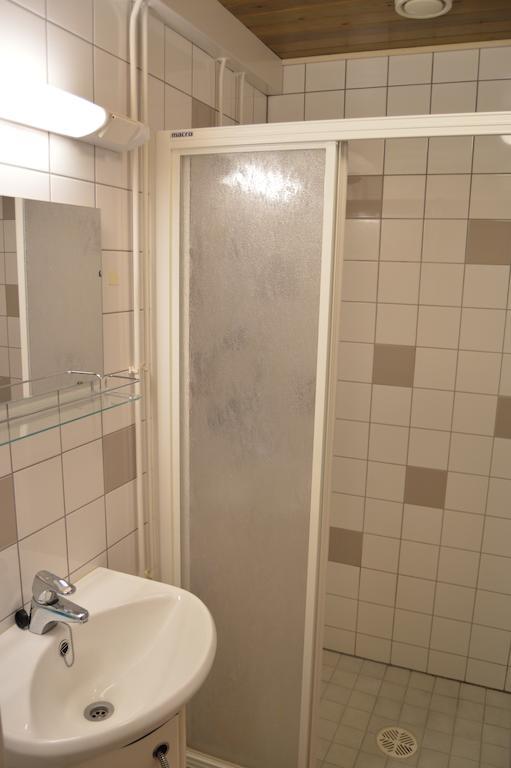Vuosnaisten Meriasema Kustavi Room photo